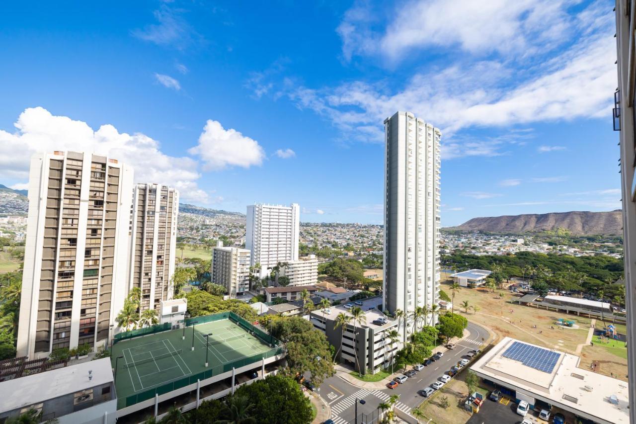 Beautiful Mountain View In Waikiki Sunset With Parking Apartment Хонолулу Екстериор снимка