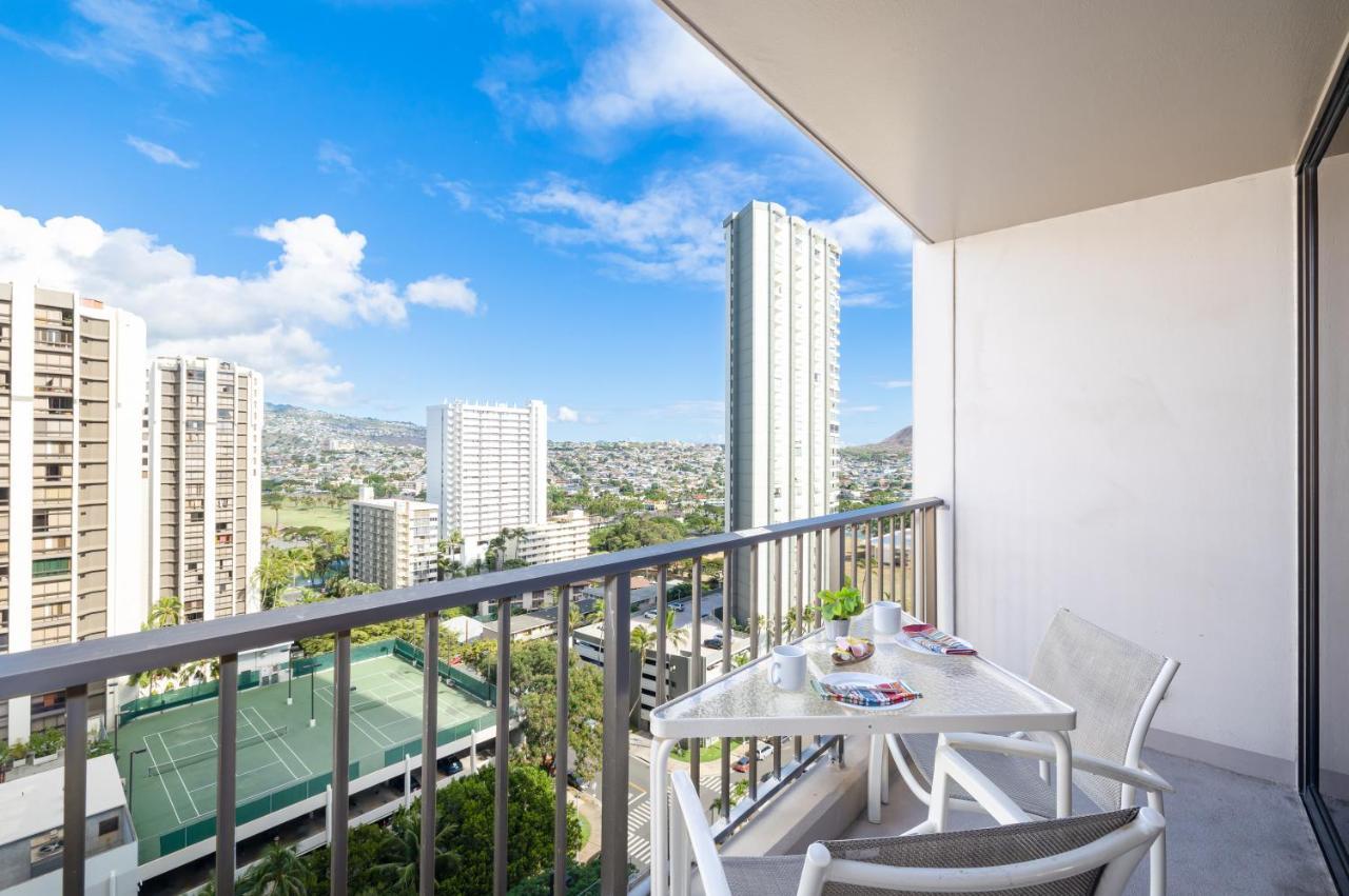 Beautiful Mountain View In Waikiki Sunset With Parking Apartment Хонолулу Екстериор снимка